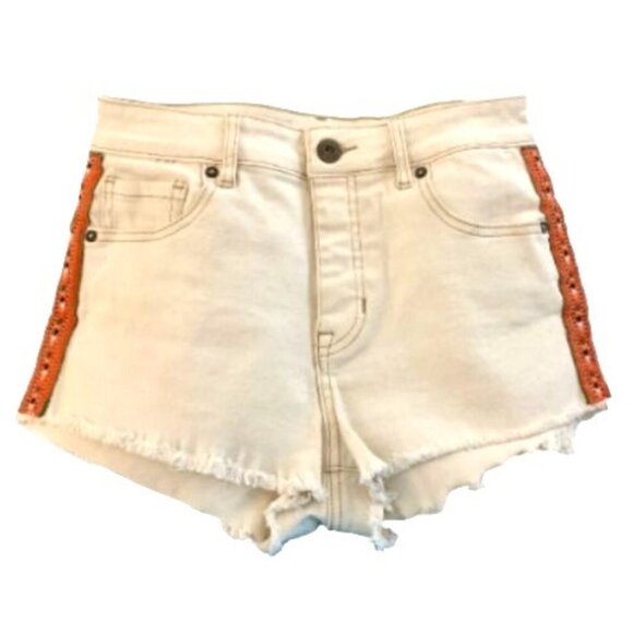 Bullhead Denim Cut Off White High Rise Shorts Trim 3 Denim Boho Urban Outfitters - Picture 1 of 8